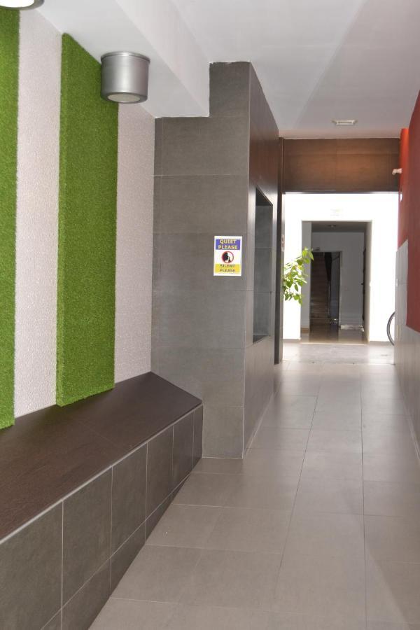 Apartamento Barrio Picasso Málaga Esterno foto